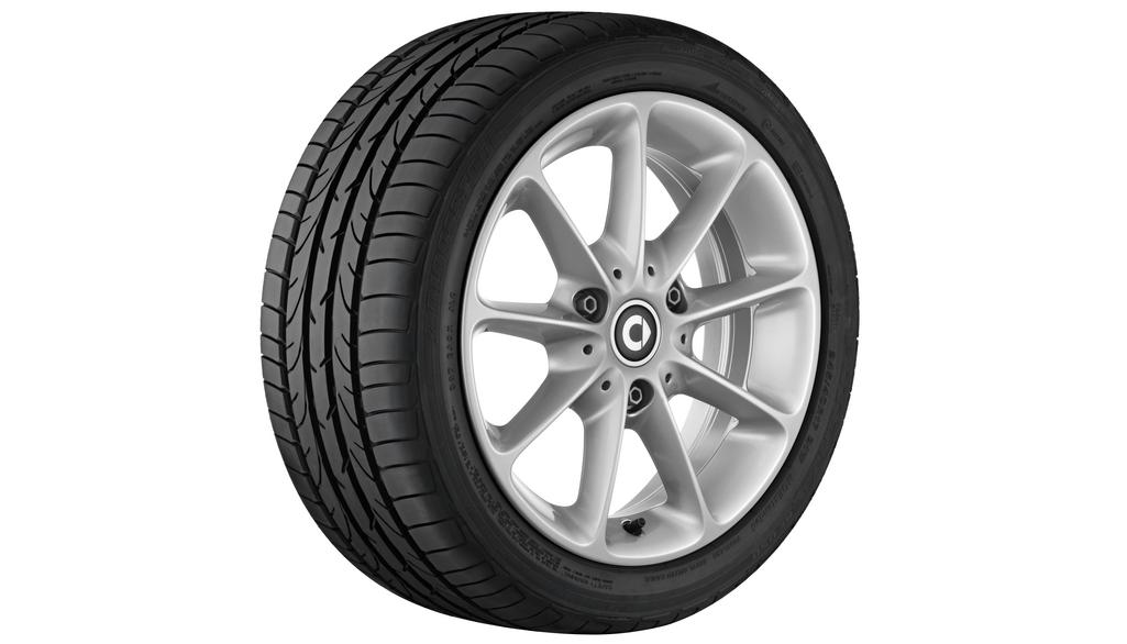 9-spaaks lichtmetalen velg, 38,1 cm (15 inch), smart, 155/60 R15/, titaanzilver, A4514010202CA4L